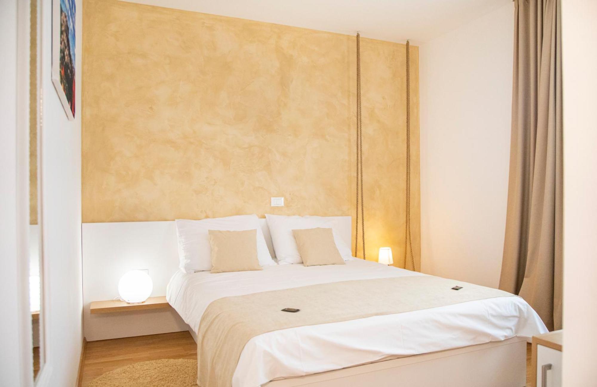 Hotel Natura Vilanija Buitenkant foto
